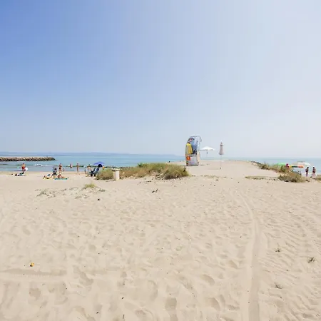 Marea 1 Поморие